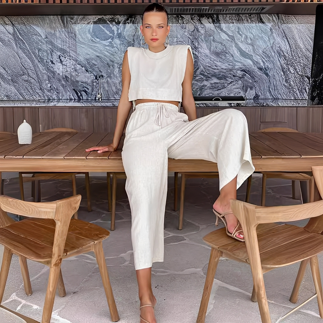 Meavel - Stylish wide-leg pants and top set