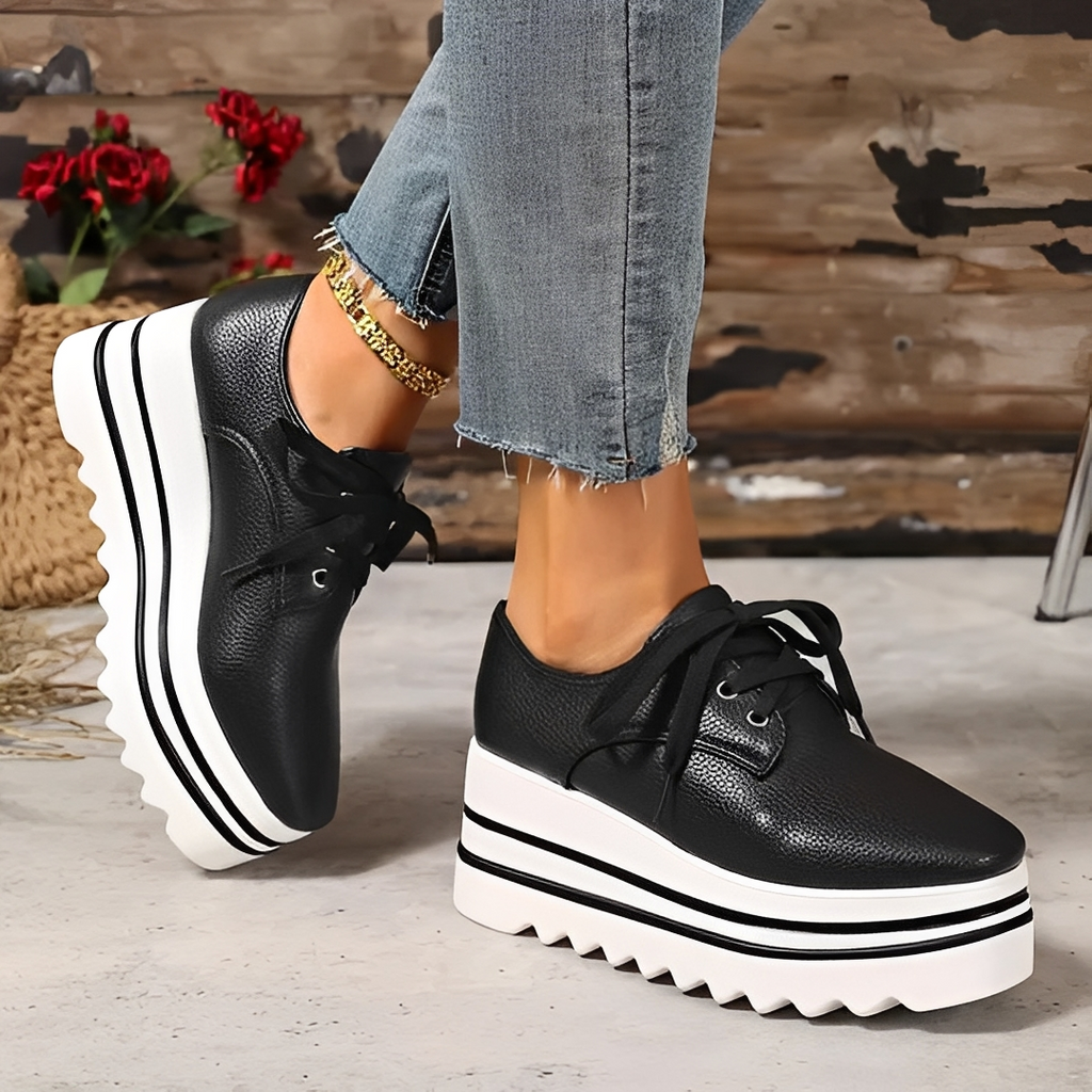 Rebica - Stylish Sneakers