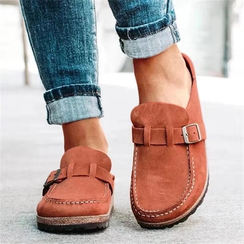 Leah – Loafers with Buckle Detail