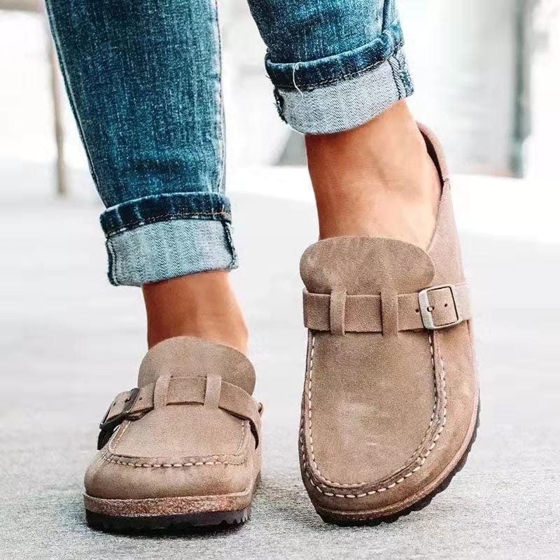 Leah – Loafers with Buckle Detail