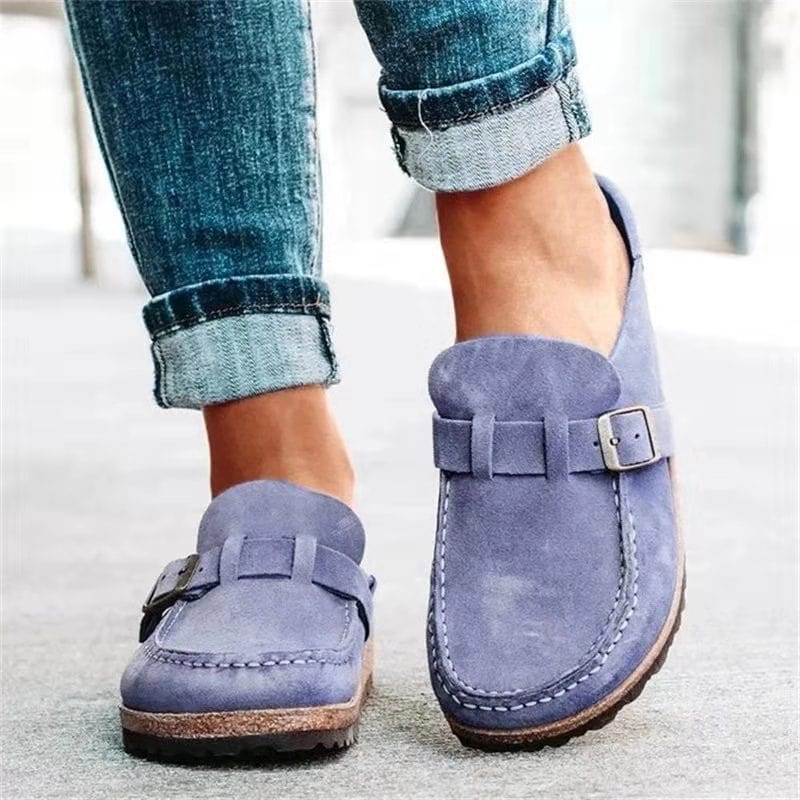Leah – Loafers with Buckle Detail